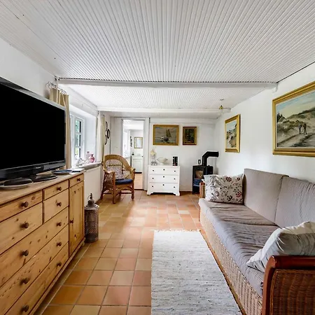 Vila Older Thatched Farmhouse, Approx, 400 Meters From The Water