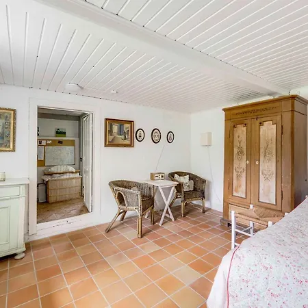 Older Thatched Farmhouse, Approx, 400 Meters From The Water * Ørsted